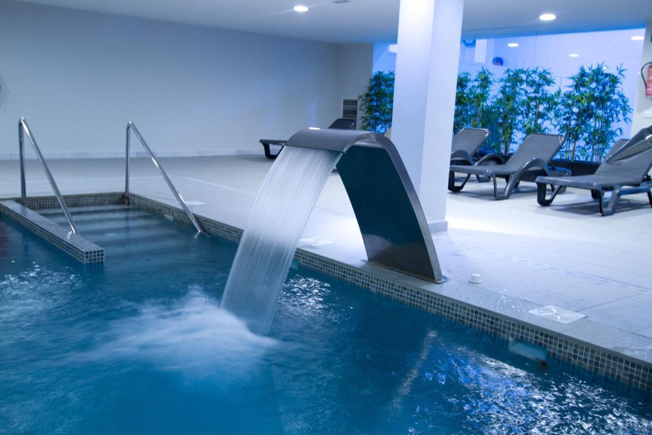 Garbi Costa Luz Hotel โกนิล เด ลาฟรอนเตรา ภายนอก รูปภาพ