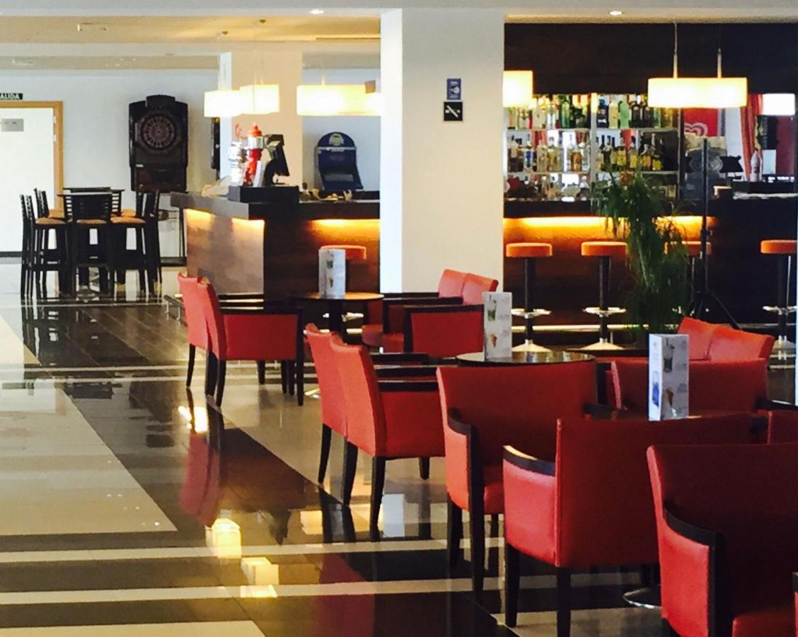 Garbi Costa Luz Hotel โกนิล เด ลาฟรอนเตรา ภายนอก รูปภาพ